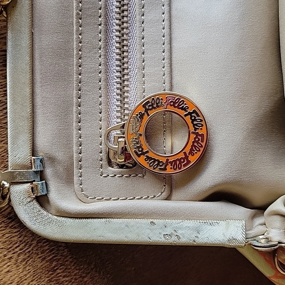 Folli Follie orange and gold hand bag with chain shoulder strap - Picture 6 of 9
